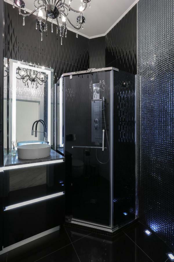 Black&White Apartment In Smart Plaza Kijów Zewnętrze zdjęcie