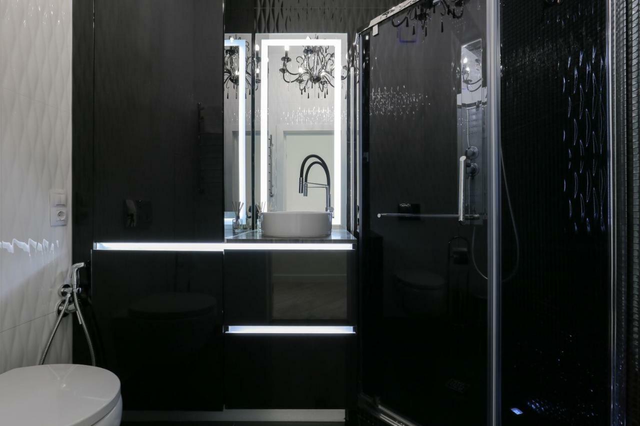 Black&White Apartment In Smart Plaza Kijów Zewnętrze zdjęcie